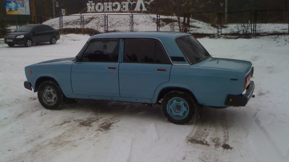 Lada 2107 2