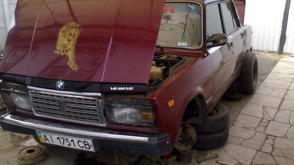 Lada 2107 4