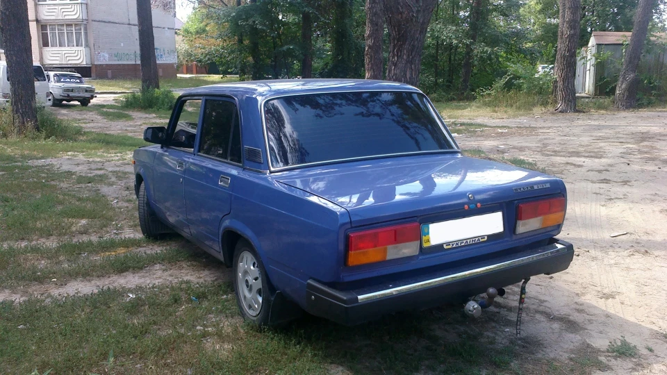 Lada 2107 2