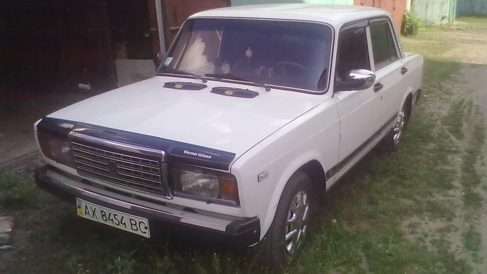 Lada 2107 2