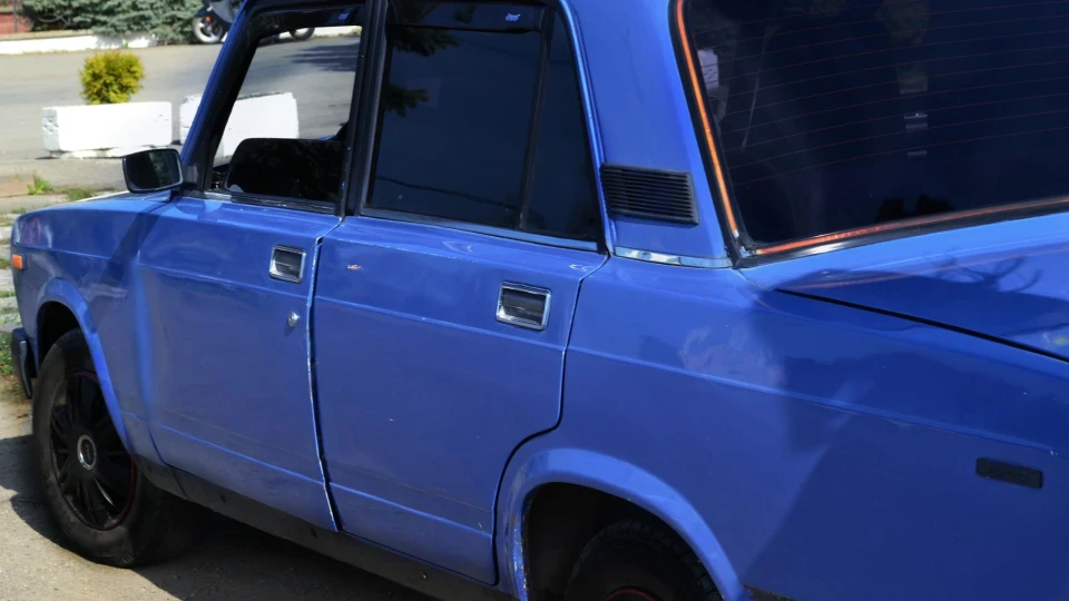 Lada 2107 2