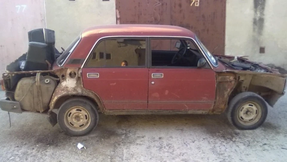 Lada 2107 2