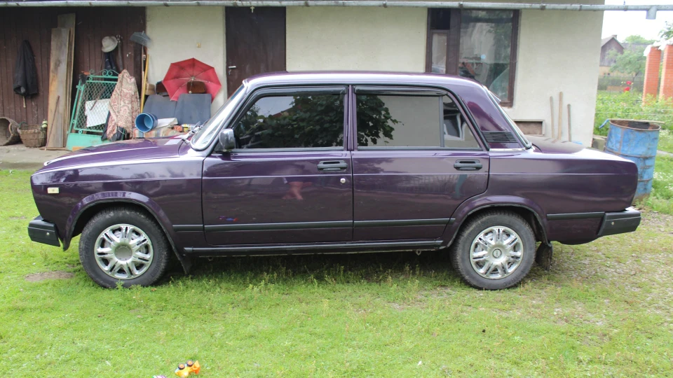 Lada 2107 5