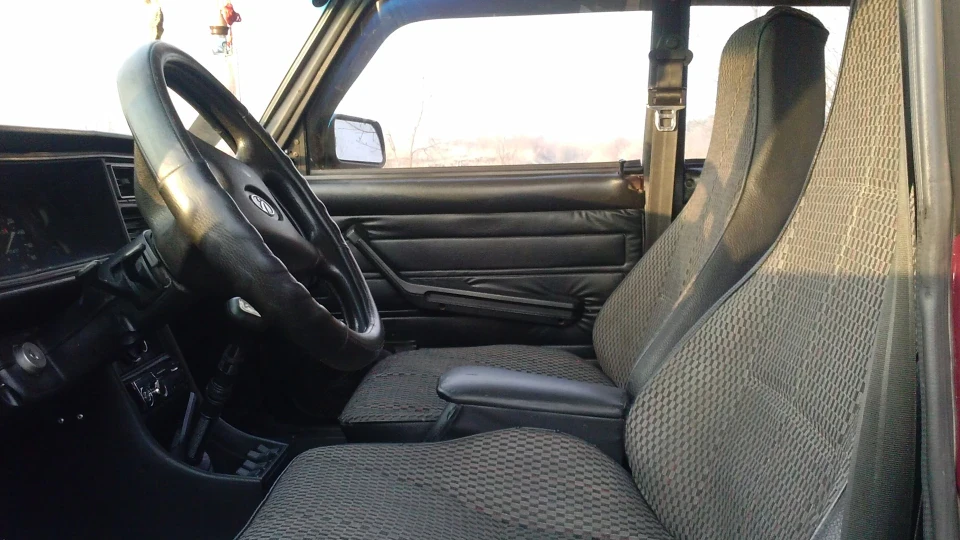 Lada 2107 4