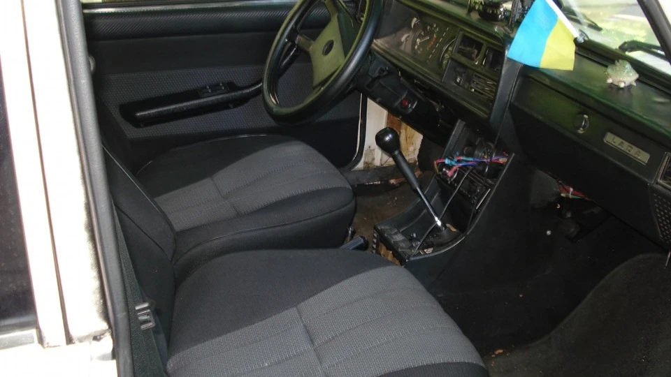 Lada 2107 2