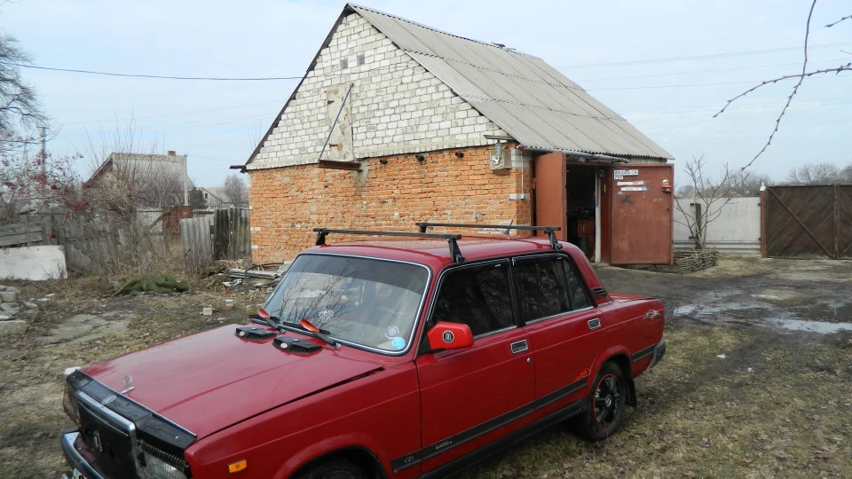 Lada 2107 4