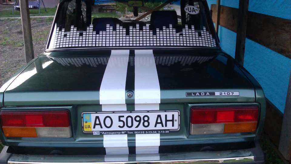 Lada 2107 4