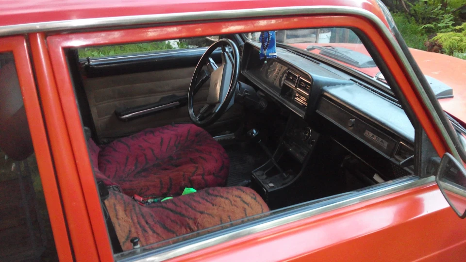 Lada 2107 1.5 атмосферник 5