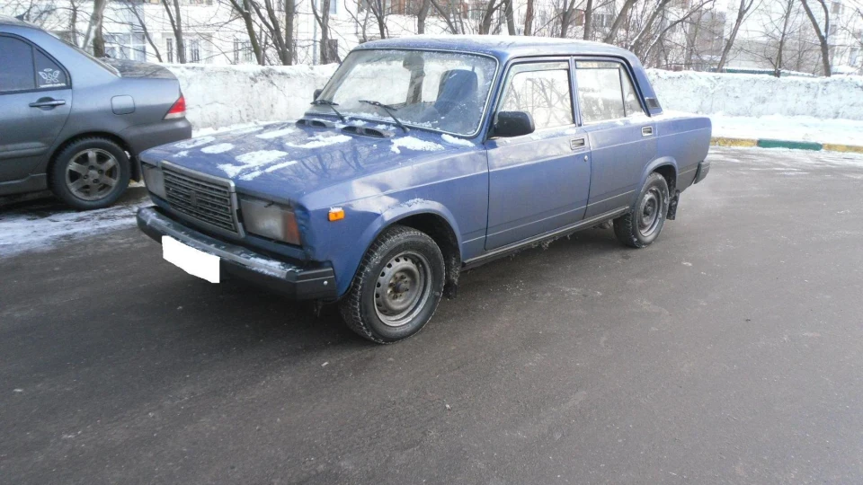 Lada 2107 1,5 кпп 5ст. 2
