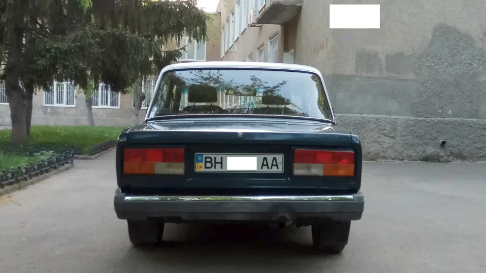 Lada 2107 1,6 карб 3