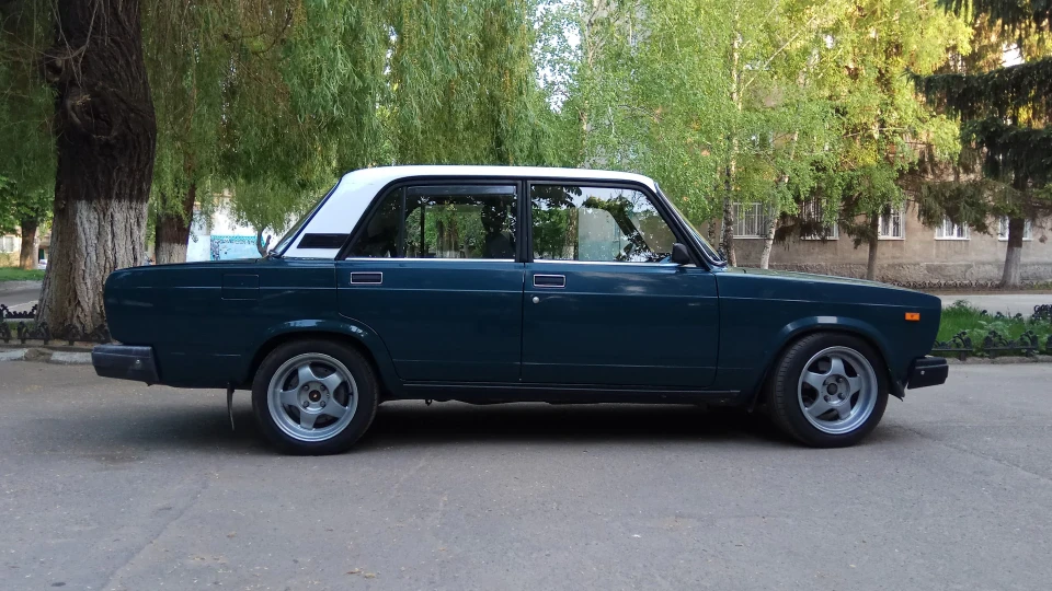 Lada 2107 1,6 карб 5