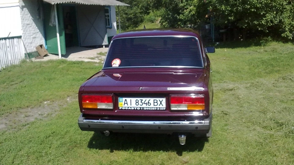 Lada 2107 1.6 v8 4