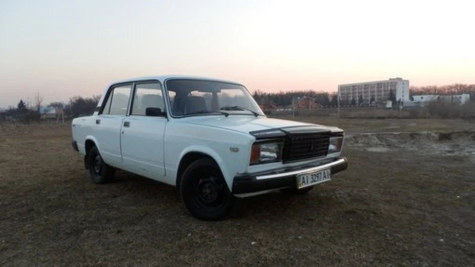 Lada 2107 білосніжка 4