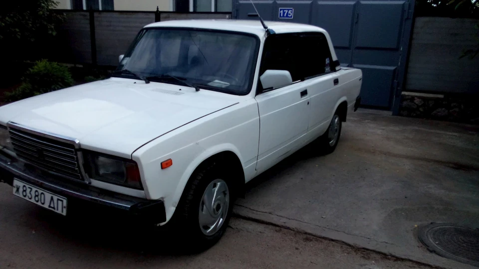 Lada 2107 Білосніжка