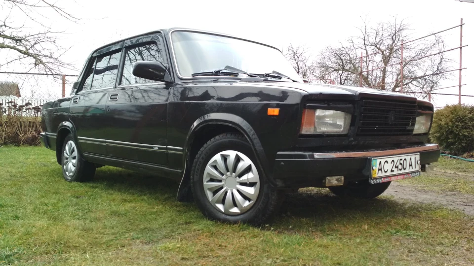 Lada 2107 BLACK 2