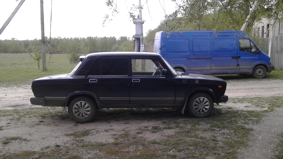 Lada 2107 BLACK 4