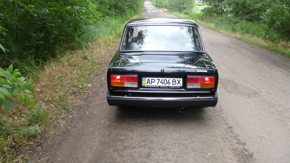 Lada 2107 BLACK 4