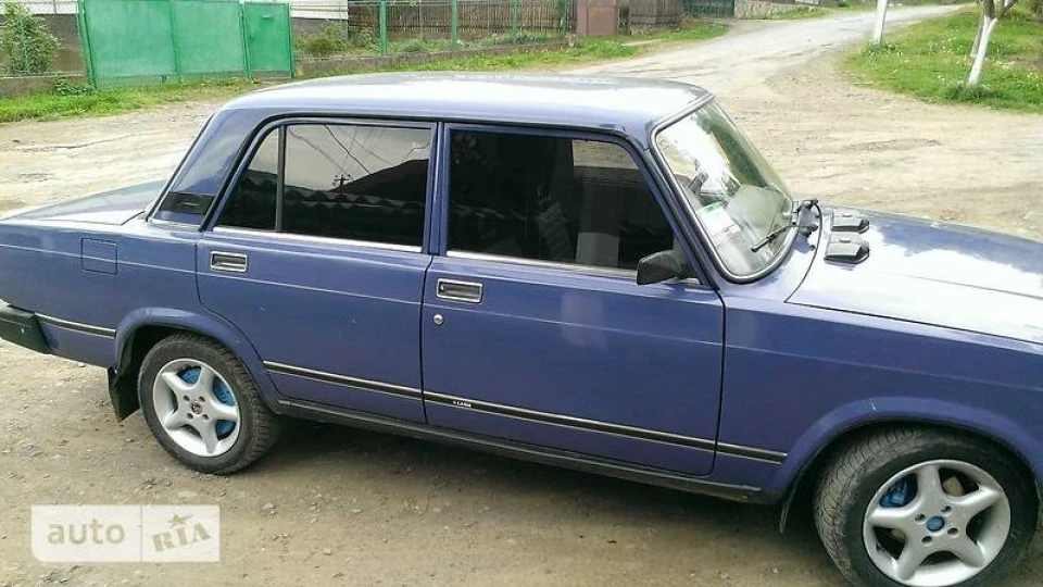 Lada 2107 Blue SeVen
