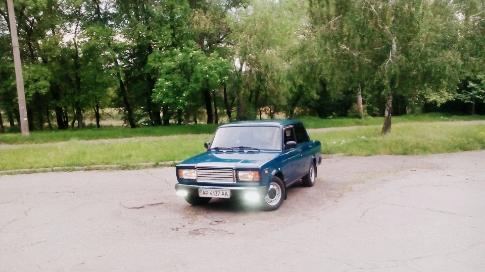 Lada 2107 Box Sedan 3
