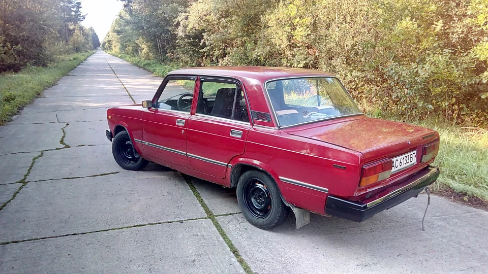 Lada 2107 "Crazy Cherry" 4