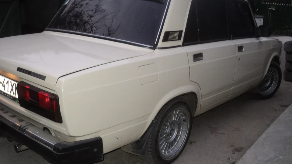 Lada 2107 Експортна 3