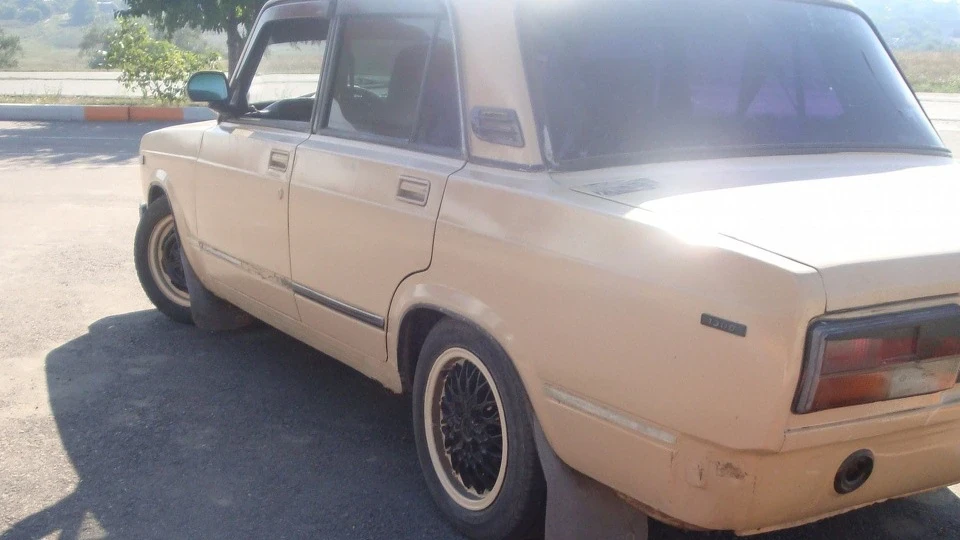 Lada 2107 gansta mobil 5