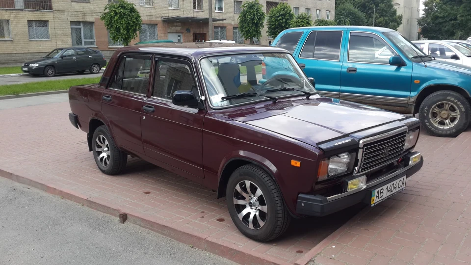 Lada 2107 Granat 1.6i 3