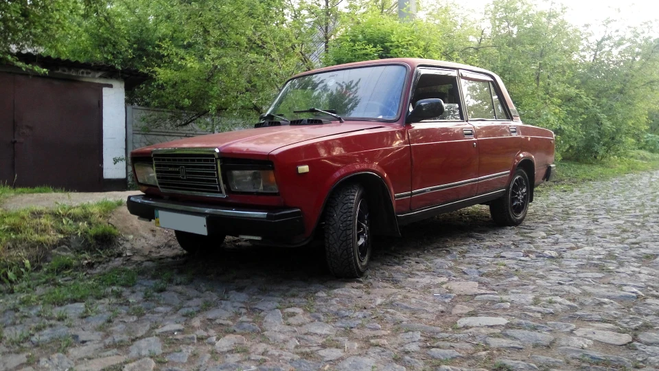 Lada 2107 Червона ластівка 4