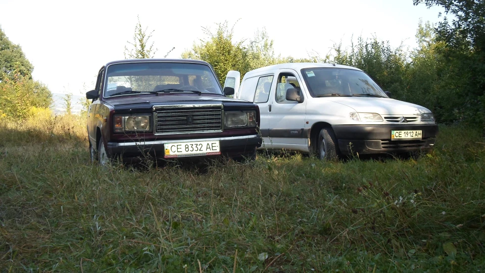 Lada 2107 красний металик 3