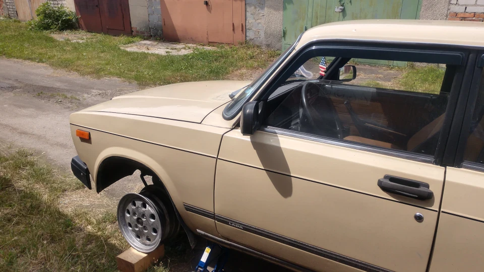Lada 2107 LADA 1500 SPEZIAL 4