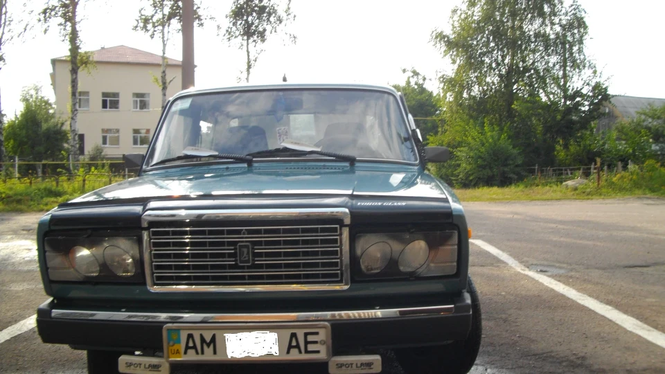 Lada 2107 лада-седан 3