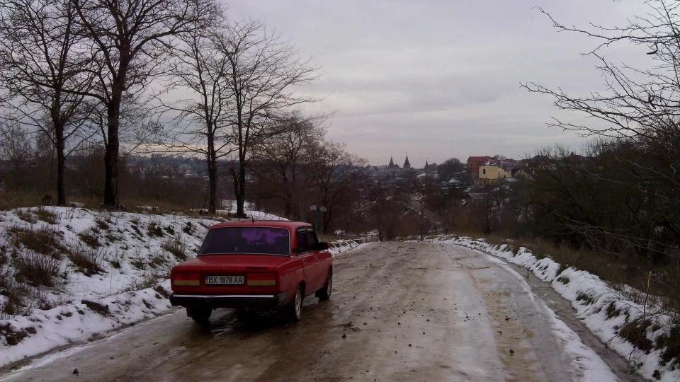 Lada 2107 Lady in Red