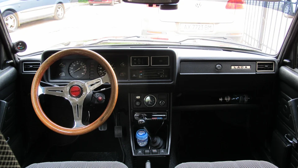 Lada 2107 NOVA 4