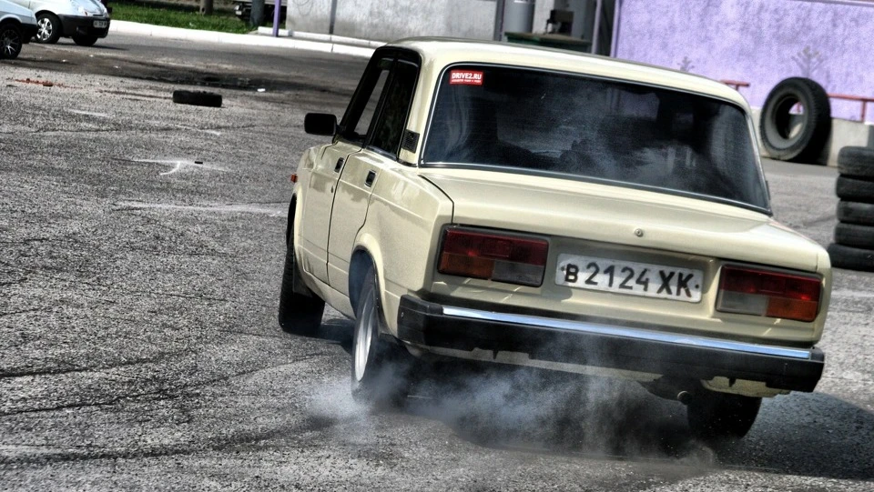 Lada 2107 Привид Вулиць) 2