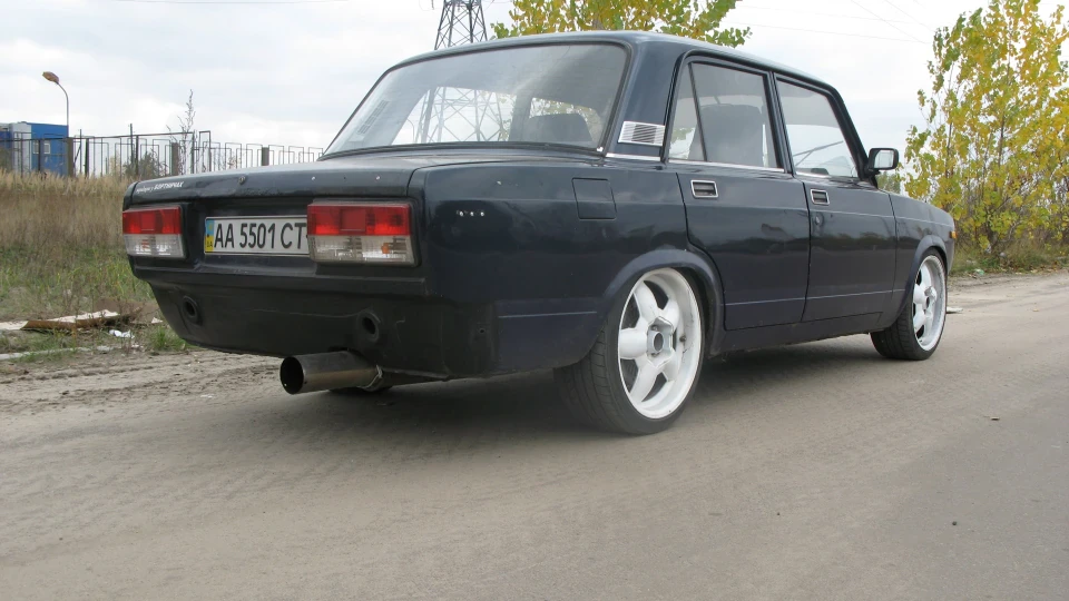Lada 2107 r17 3