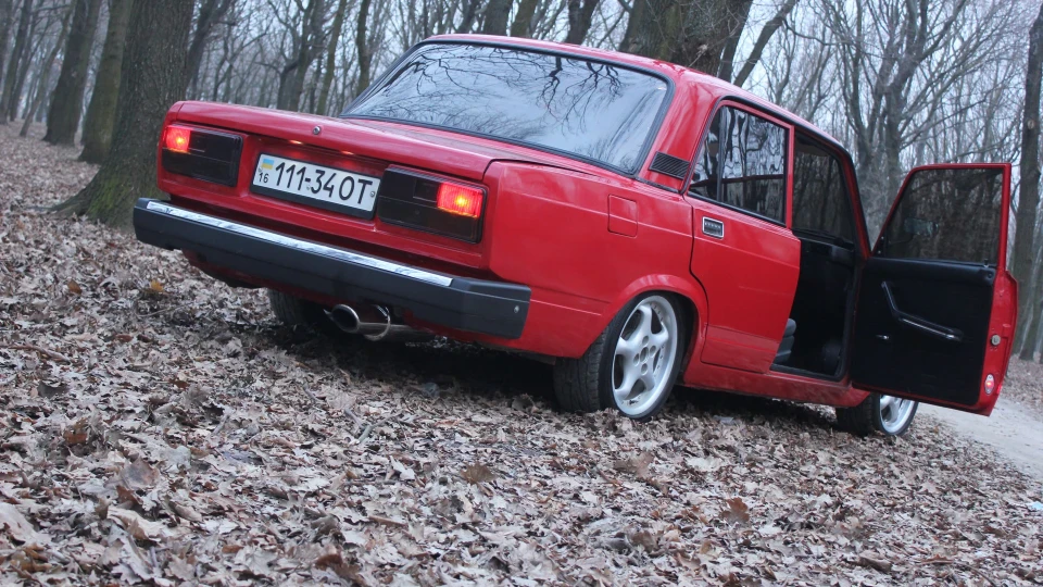 Lada 2107 "Red Car" 3