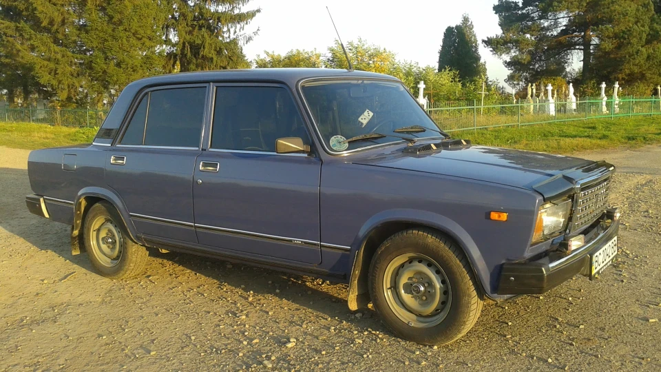 Lada 2107 Синенька 4