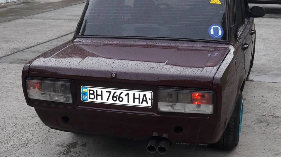 Lada 2107 темна вишня 1.6 2