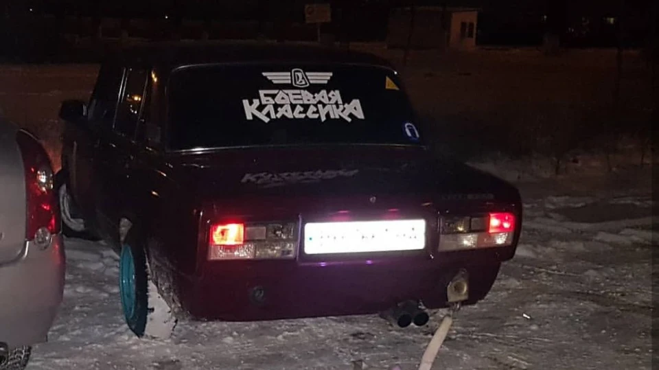 Lada 2107 темна вишня 1.6 3