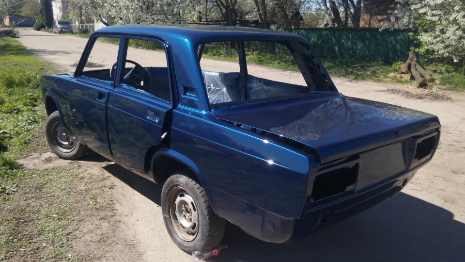 Lada 2107 темно синій металік 3