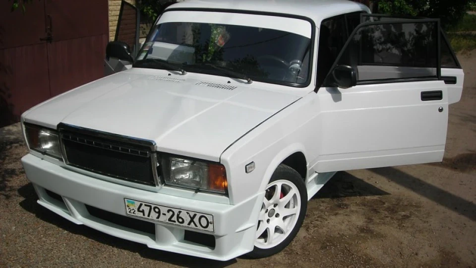 Lada 2107 the white queen 2