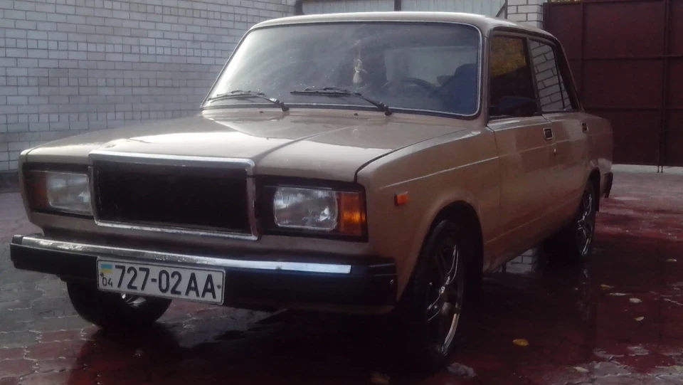 Lada 2107 Турбо-карбовий напівкорч 4