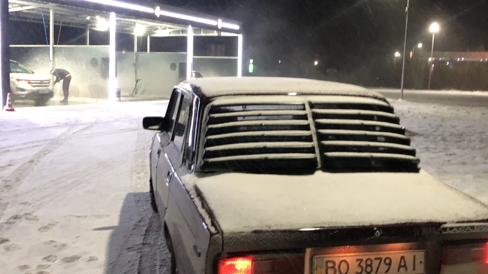 Lada 2107 Вишнева 3