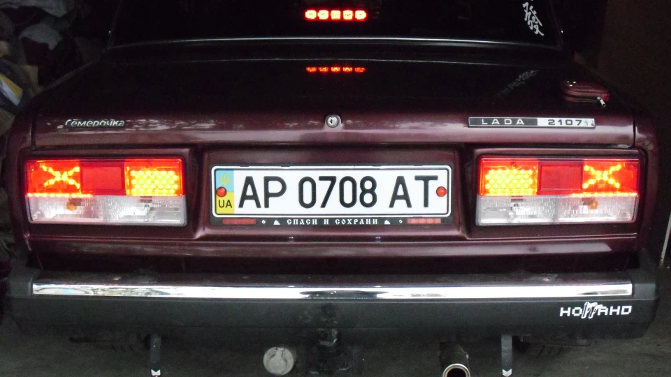 Lada 2107 Вишневий металік 2