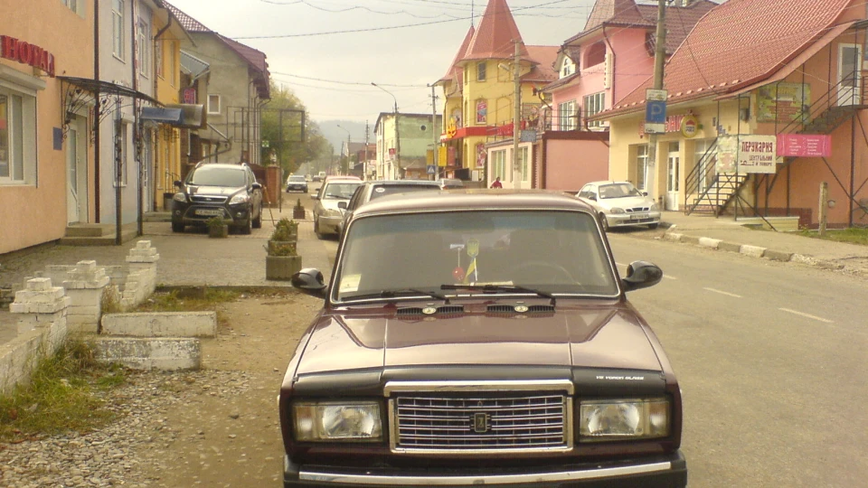 Lada 2107 Вишневий 2