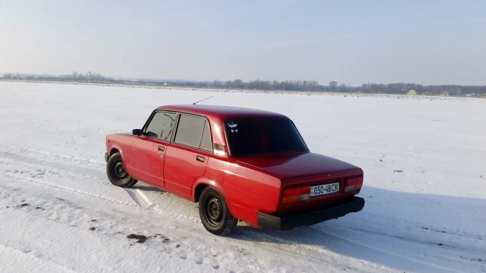 Lada 2107 want to be low 2