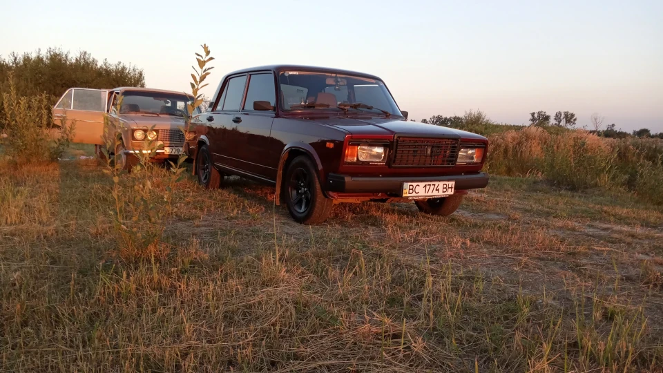 Lada 2107 X7 4