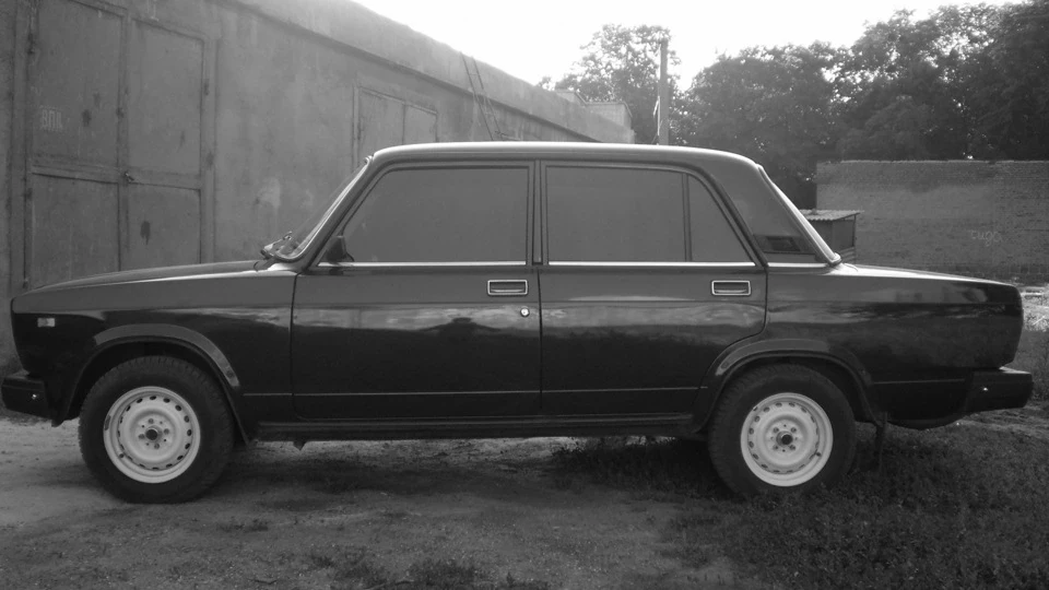 Lada 2107 зелений наутілус