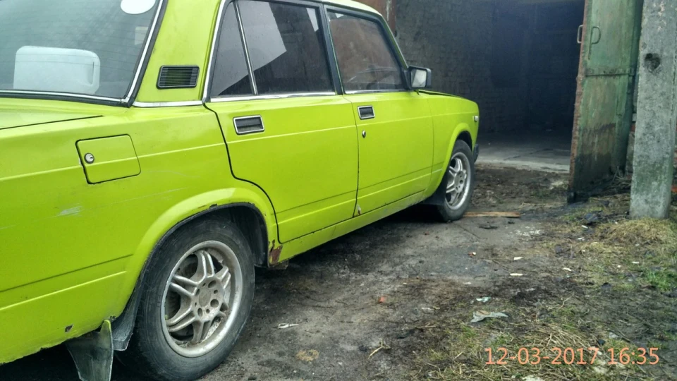 Lada 2107 зелений шершень 4