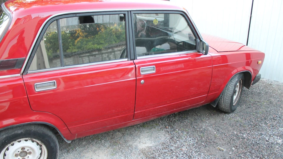 Lada 2107 Жигуліні 4